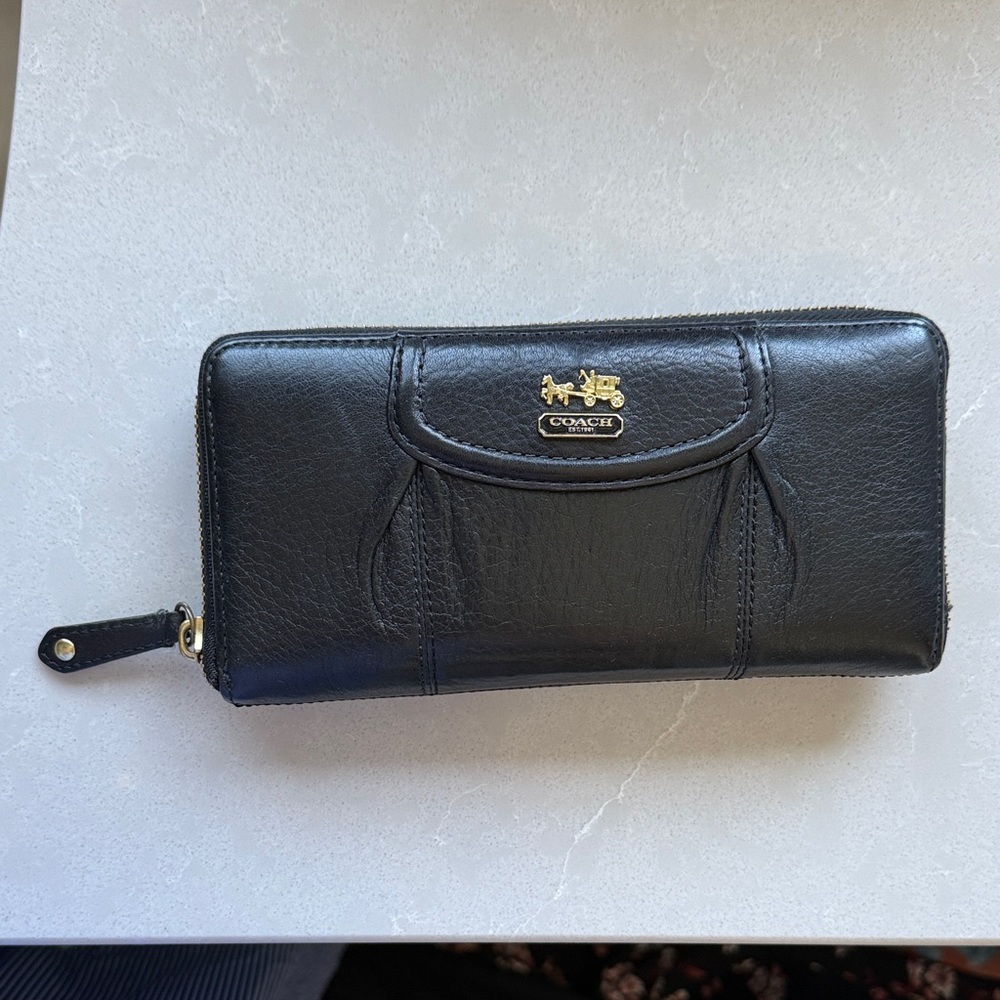 Coach Black Leather Zip Wallet